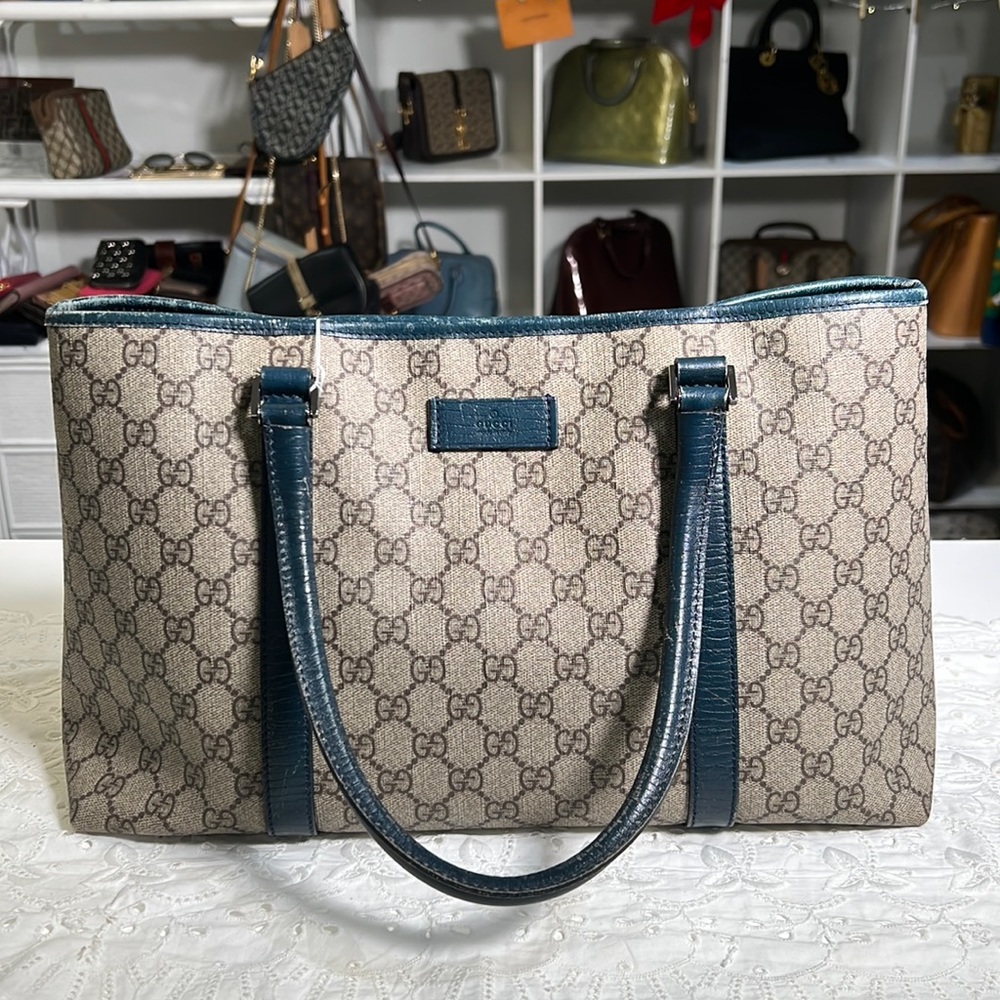 MUST SELL ASAP Gucci Ophidia monogram bag authentic! Re-Poshing